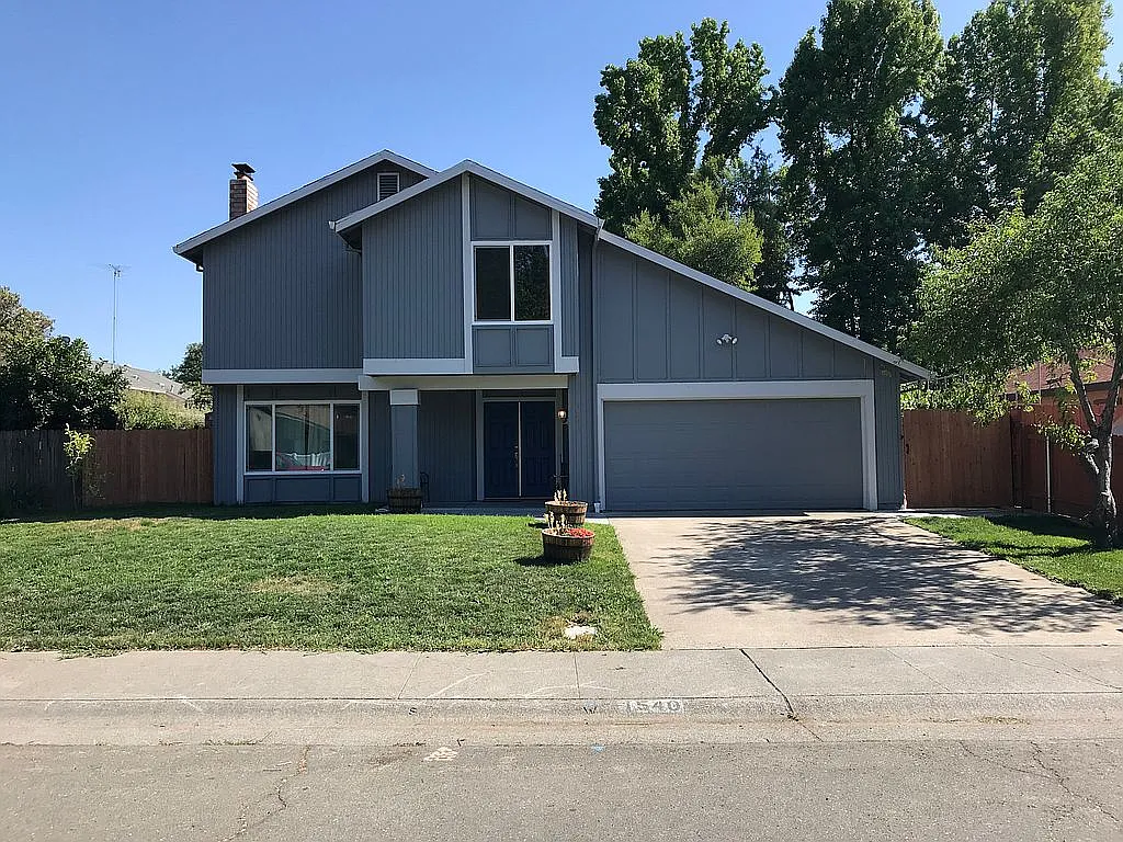 1540 Woodridge Oak Way photo 1
