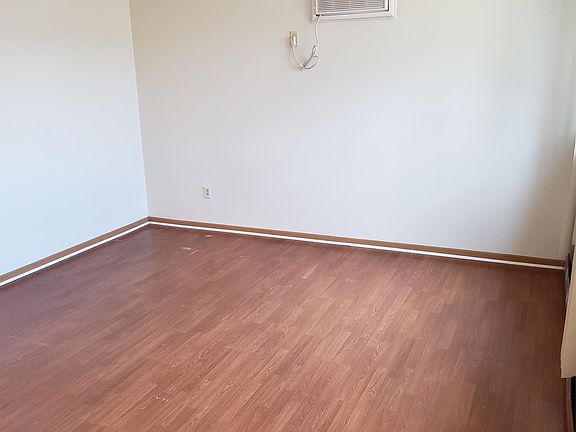 4th image of 333 Atwater St APT 1