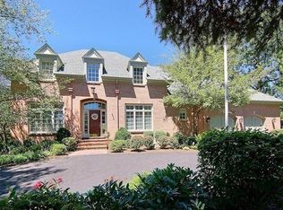 6469 Kenwood Rd, Cincinnati, OH 45243