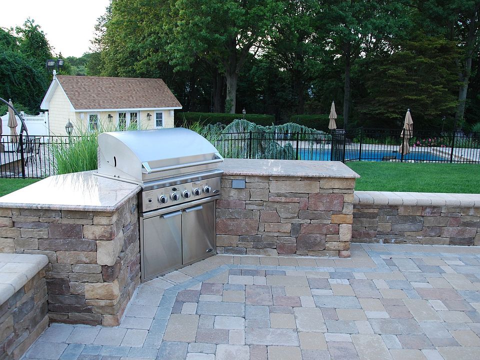 Upper BBQ Area