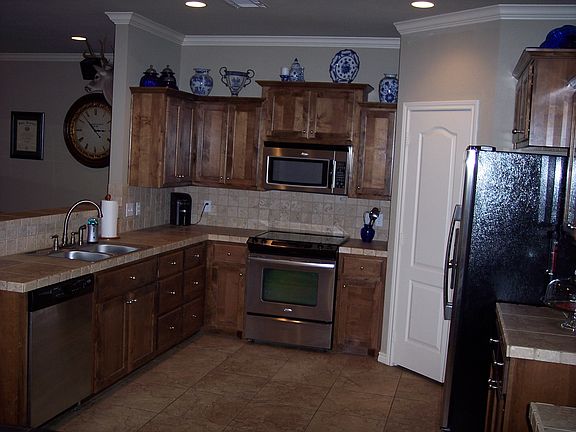 2nd image of 603 S Avenue Q
