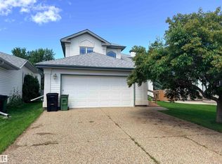 727 Balfour Close NW, Edmonton, AB T5T6H7