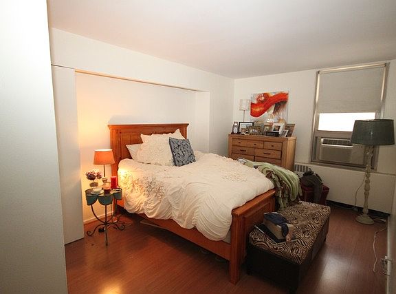 4th image of 3950 N Lake Shore Dr APT 1228