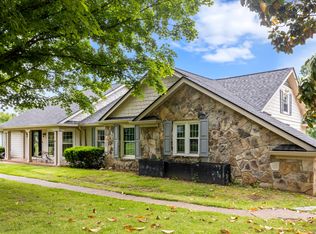 908 Harris Ln, Chattanooga, TN 37412