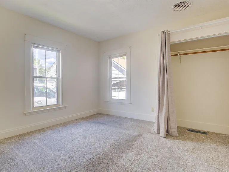 8 Chase Ave #1 — Photo 9