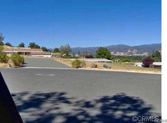 5th image of 405 Island View Dr