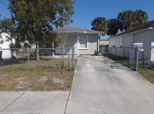 713 SE Bahama Ave, Stuart, FL 34994