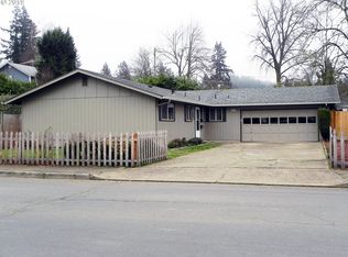 1245 E Van Buren Ave, Cottage Grove, OR 97424