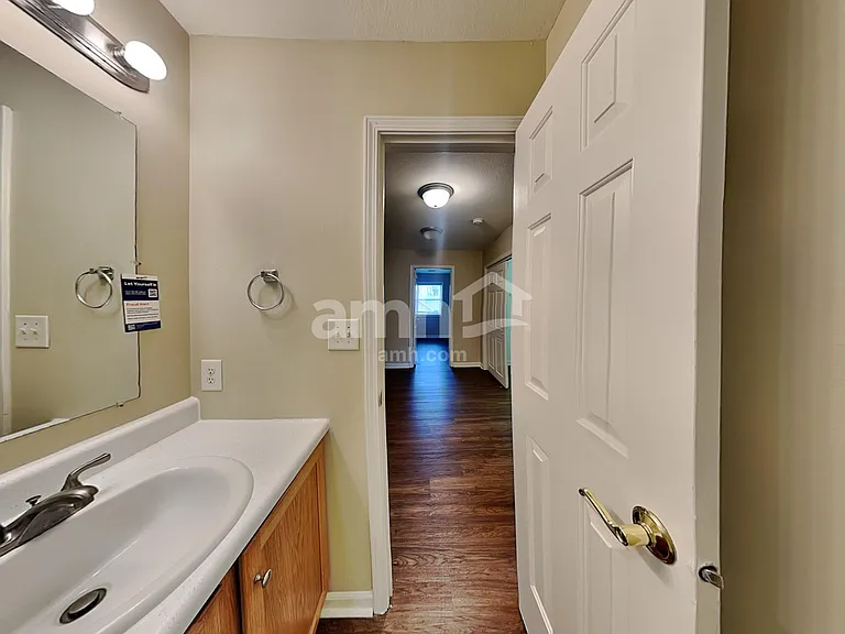 12523 Doe Ln — Photo 13