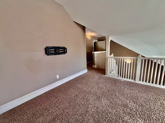 340 Campbell Ave #1 — Photo 12