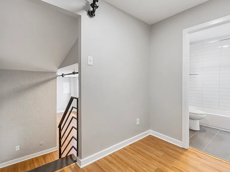 1929 Christian St #31 — Photo 7