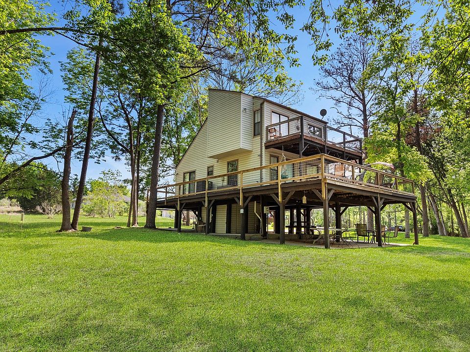 1st image of 41 Oak Cove Ln