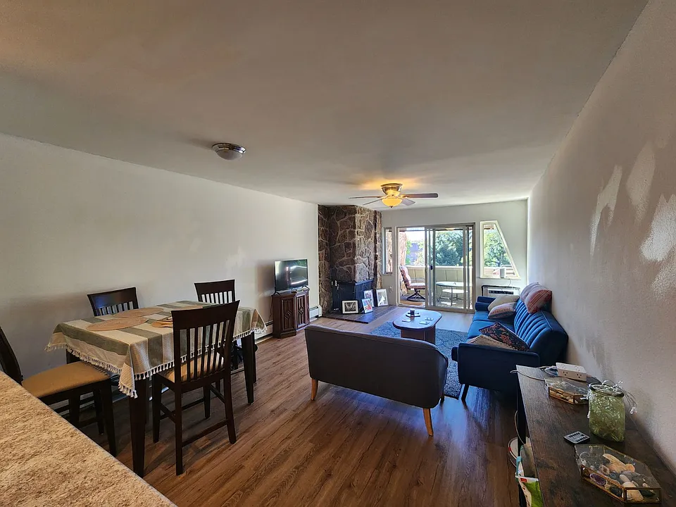 3150 Iris Ave #304