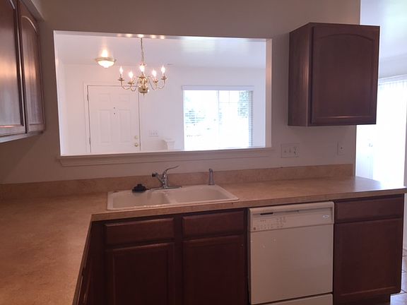 5th image of 39638 N Warren Ln