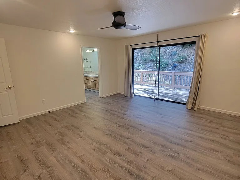 1617 Zion Way — Photo 12