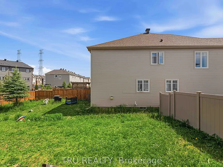 205 Losino Cres — Photo 26