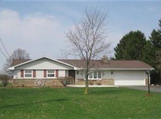 6329 Merwin Chase Rd, Brookfield, OH 44403
