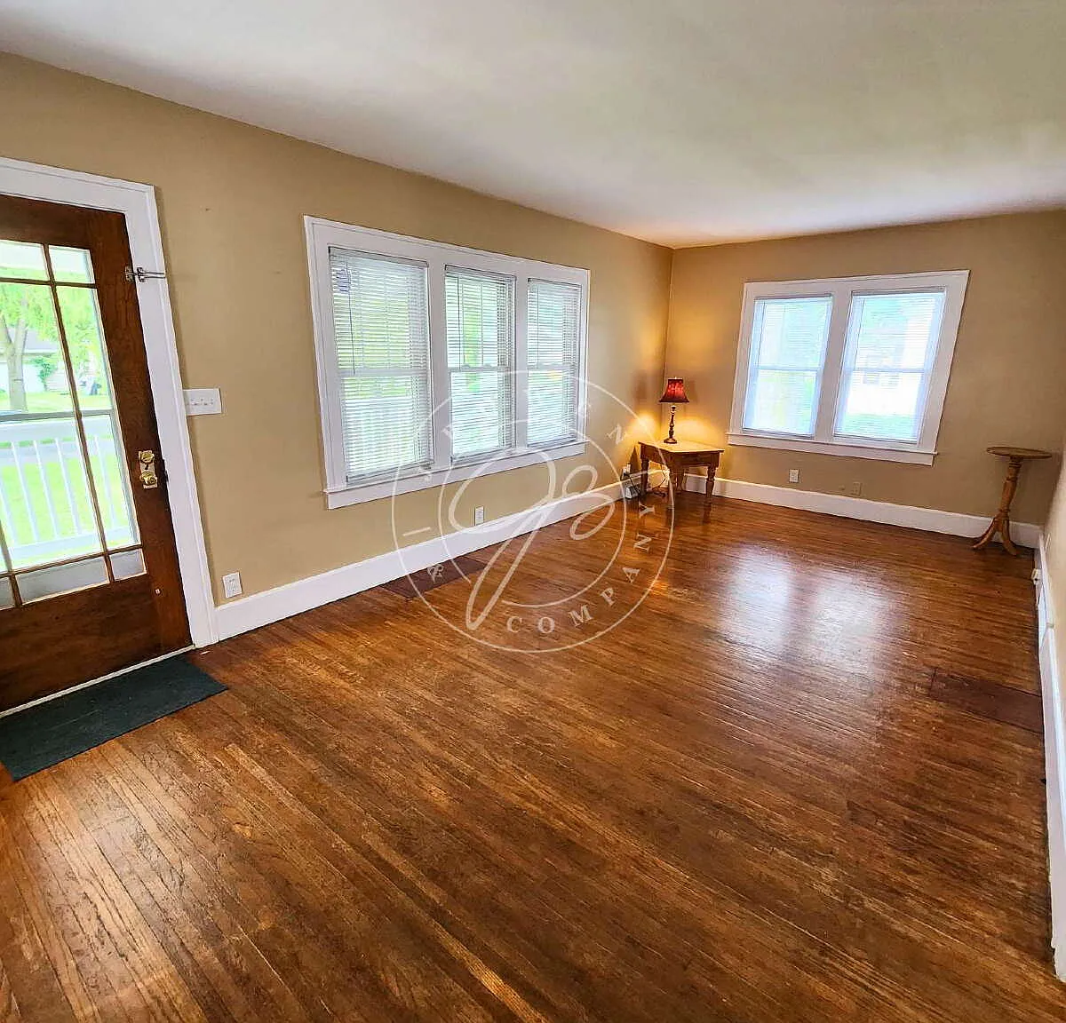 3 bed, 1.0 bath, 1248 sqft, $1,450 — Photo 3