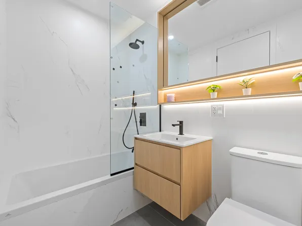 366 Harman Street image 32 of 54