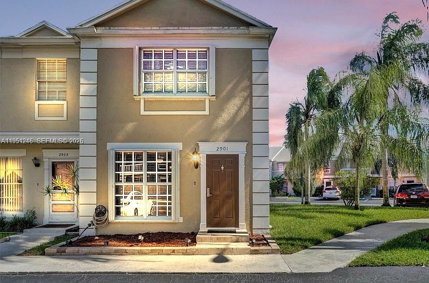 1st image of 2901 Dorchester Ln