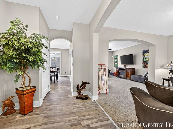 5th image of 14953 Bignell Dr