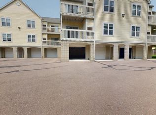 2201 S Huron Pkwy APT 1, Ann Arbor, MI 48104