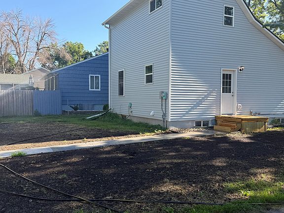2nd image of 1203 Apel Ave
