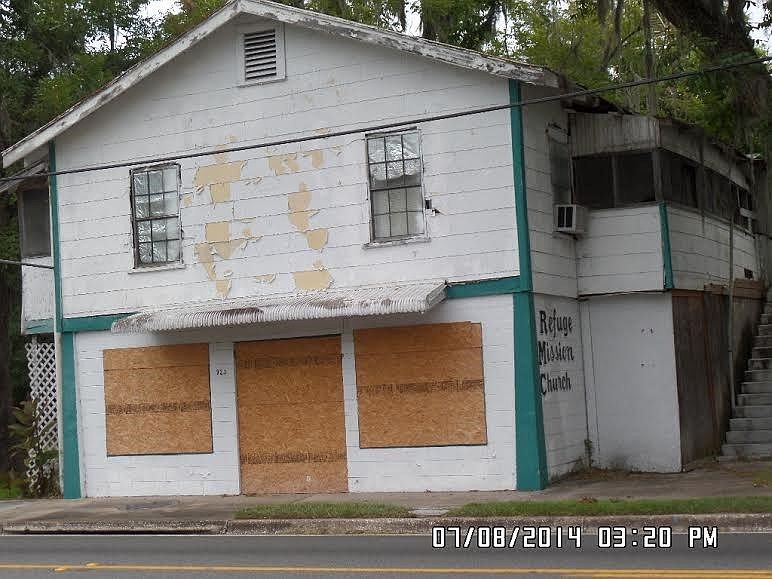 1st image of 921 N Marion Ave