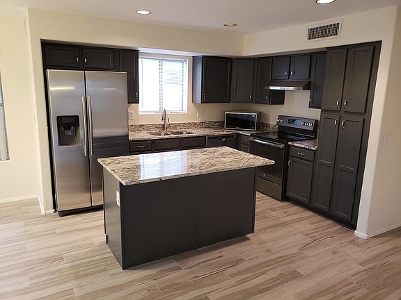 5th image of 4358 E Gatewood Dr