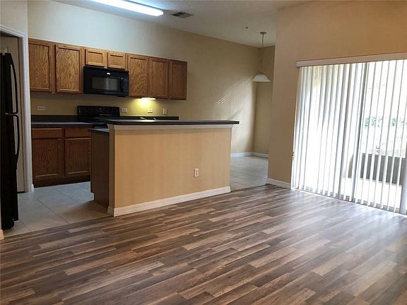 5th image of 2860 Oakwater Dr