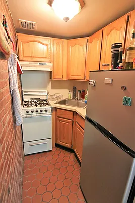 Rented by JK Dansar Corp | media 6