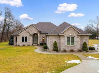 7030 Whiteford Center Rd, Lambertville, MI 48144