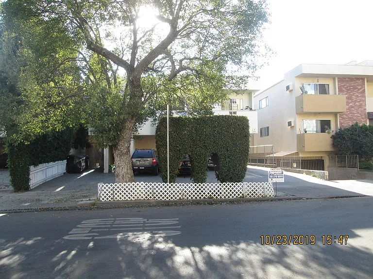 1831 Glendon Ave — Photo 3