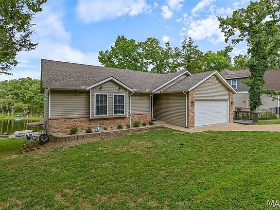 4th image of 1029 S Lakeview Dr