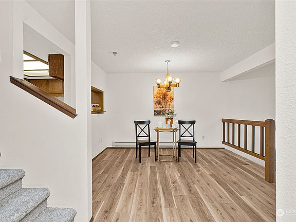 2nd image of 1314 Evergreen Park Drive SW #X