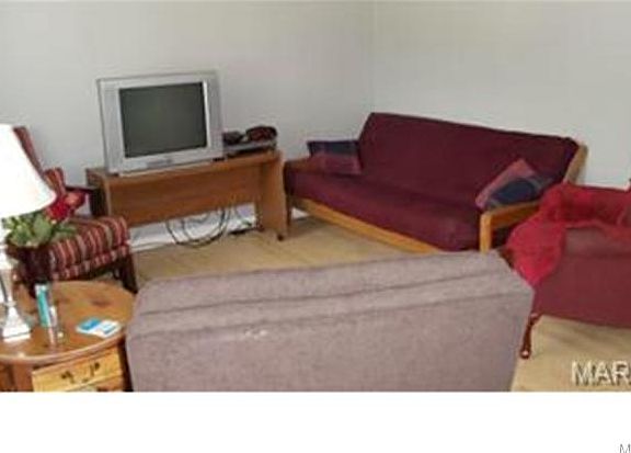 2nd image of 9150 Villaridge Ct