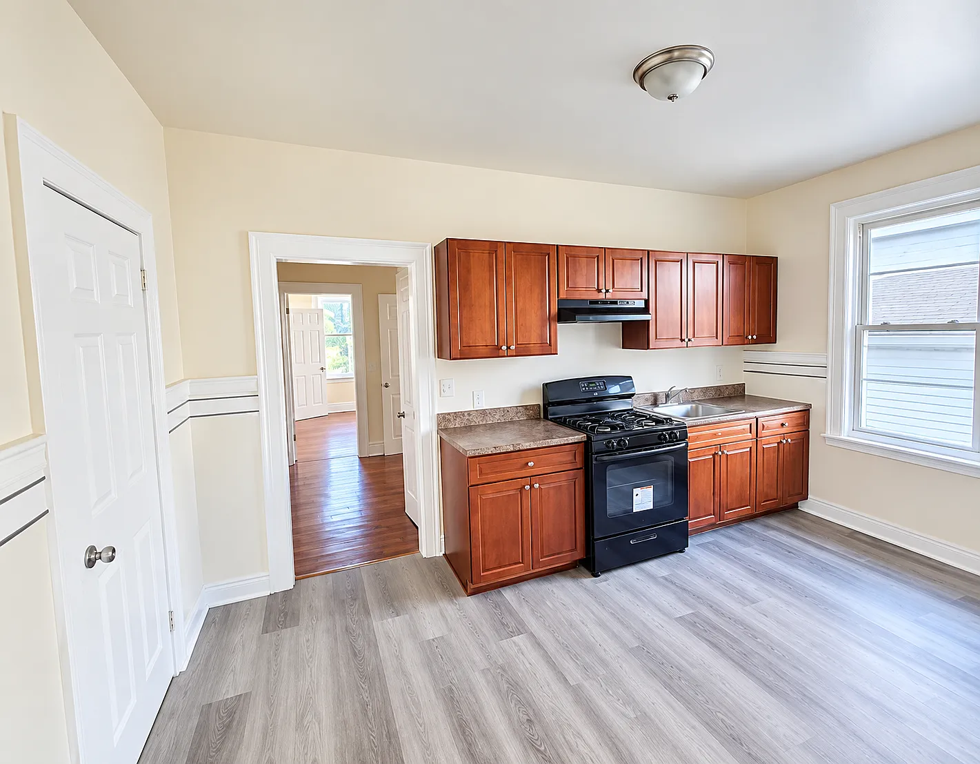 2 bed, $1,850 — Photo 2