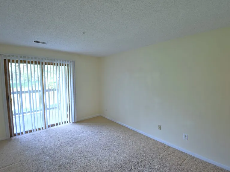 2892 Shadow Creek Dr #110 — Photo 16