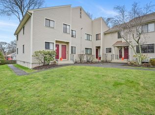 13 Lance Cir UNIT 13, Bridgeport, CT 06606