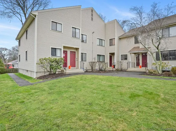 13 Lance Circle #13, Bridgeport, CT 06606