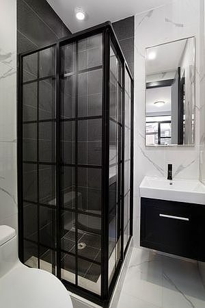2nd image of 148 Meserole St #4RR