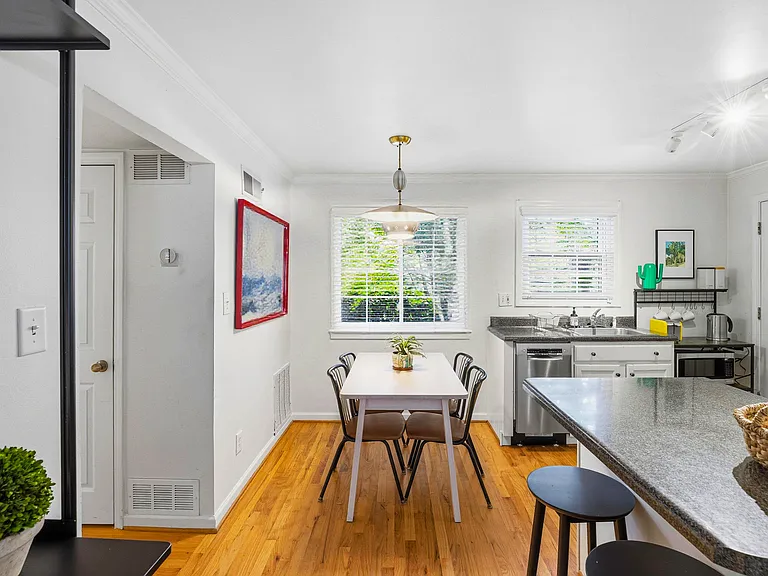 410 Candler Park Dr #B-3 — Photo 5