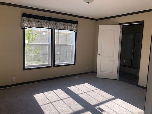 4th image of 14 Towhee Ln