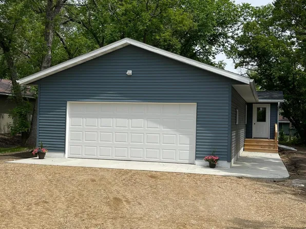 407 Park St, Alexandria, MN 56308