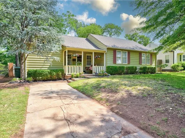 219 E 8th St, Edmond, OK 73034