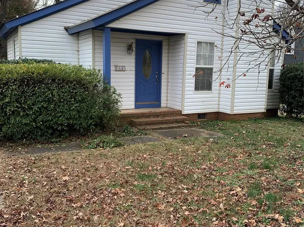 9318 Winter Elm Ln, Charlotte, NC 28227