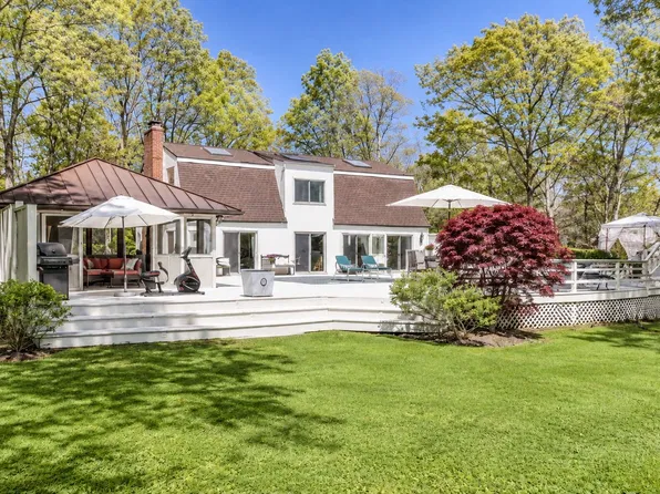 11 Sandown Ct, East Hampton, NY 11937