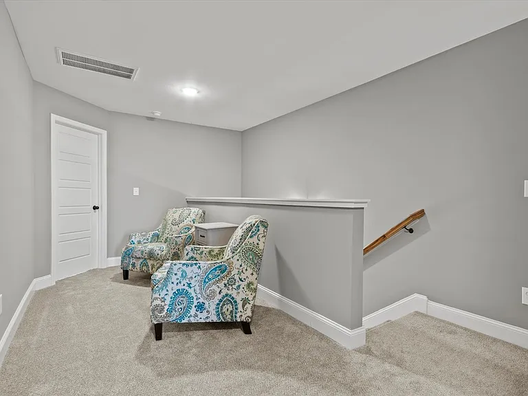 169 Susan Lynn Dr — Photo 19