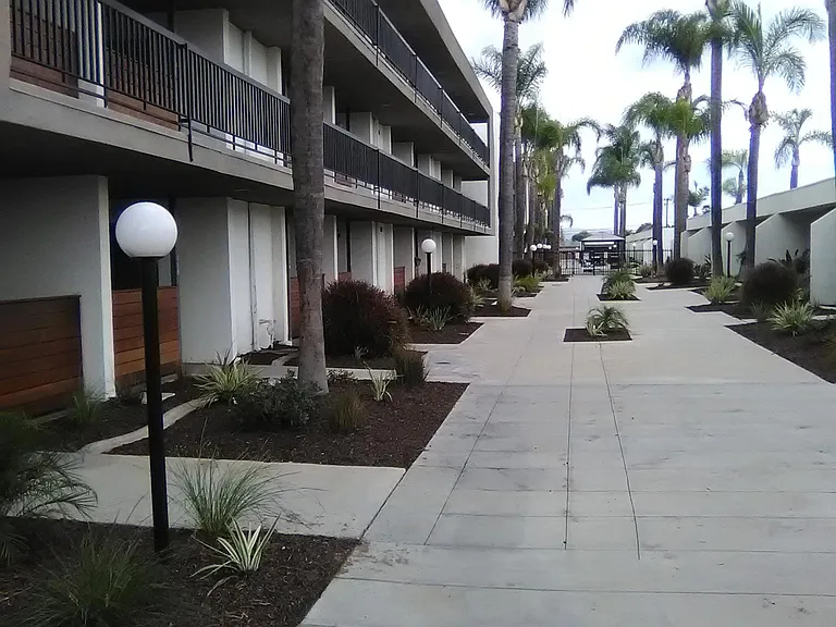 Azul Apartments — Photo 10