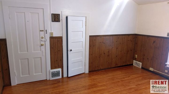 1st image of 220 N 24th St APT 1